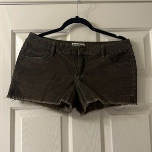 Roxy dark green shorts, size 9